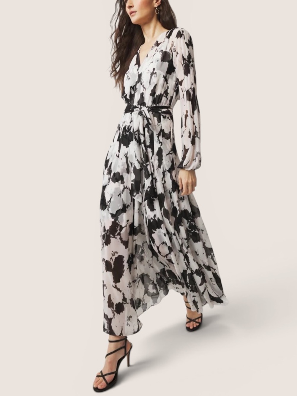 NEW White House Black Market Abstract Floral Georgette Maxi Dress B/W Size 6